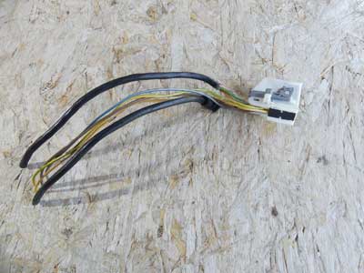 Mercedes White Gray 20 Pole Connector 0465457828